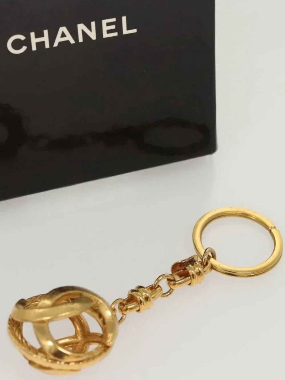 CHANEL COCO Mark Key Ring metal Gold CC Auth ar13427